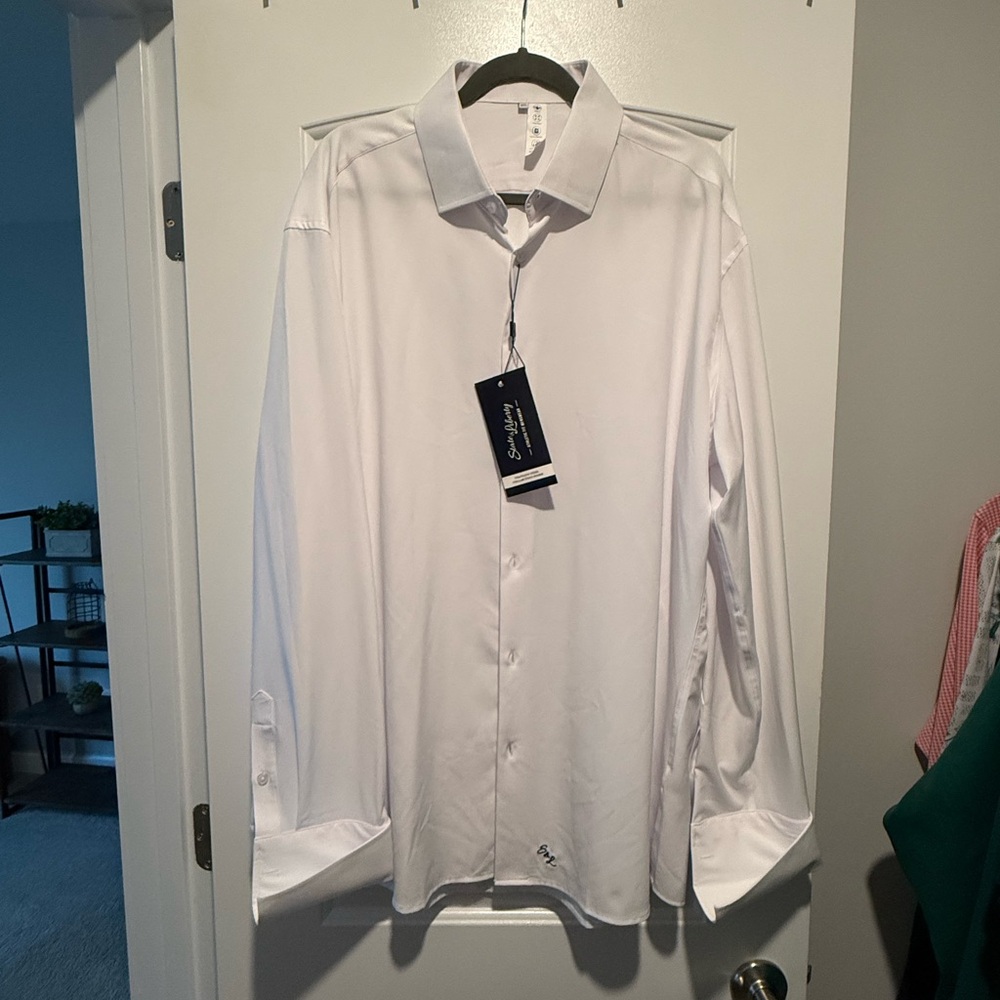 State & Liberty Men's White Dress Shirt - Classic Spread Collar - new with tags